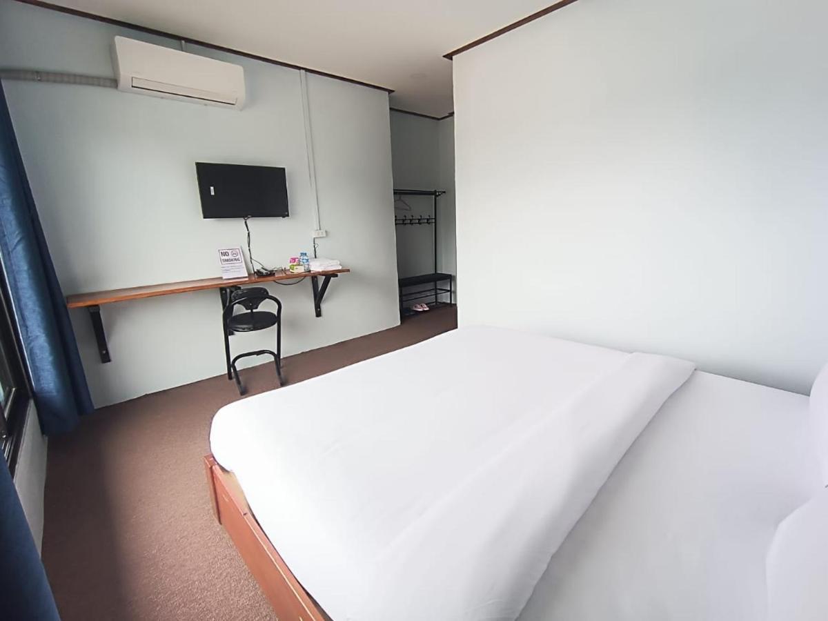 ເຮືອນພັກບີວີ Otel Ban Thongchai-Tai Dış mekan fotoğraf